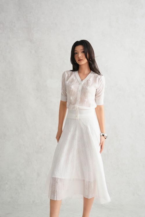 Sixdo White 3D Flower Button-up Knit Blouse & Skirt